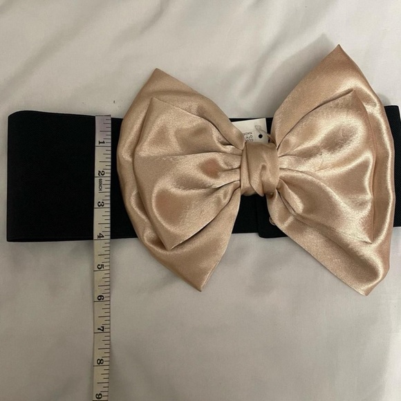 Black wide elastic waistband belt with beige satin bow - Picture 6 of 8